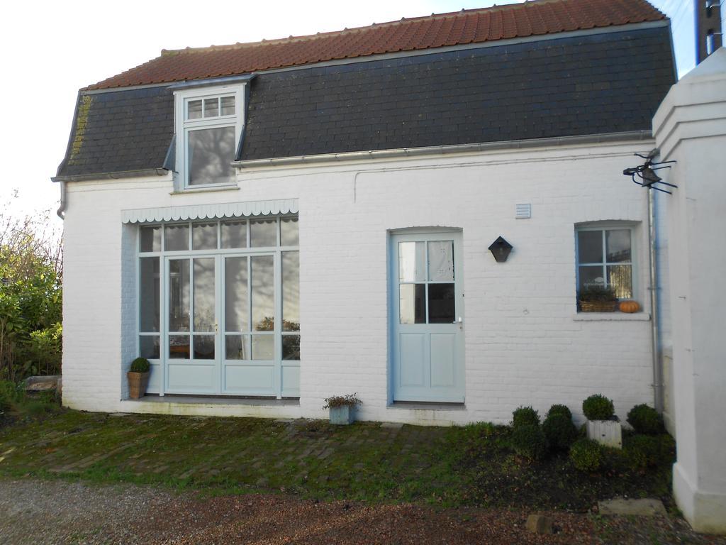 La Petite Maison Du Parc Bois-en-Ardres Exteriör bild